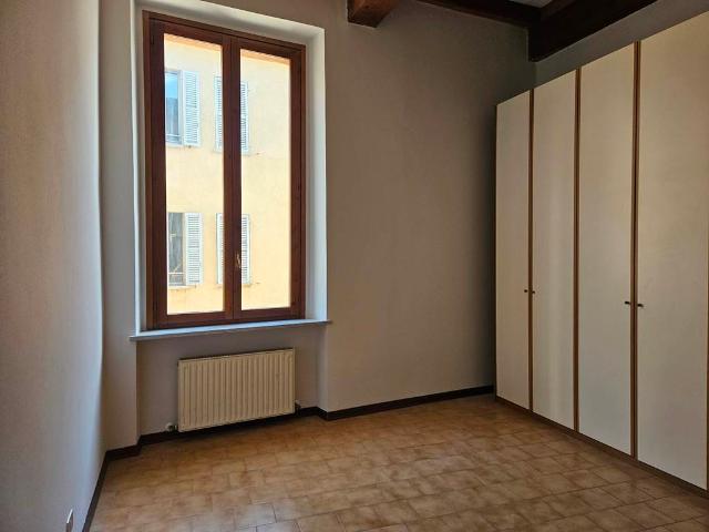 Affitto Appartamento, in zona OLTRETORRENTE, PARMA