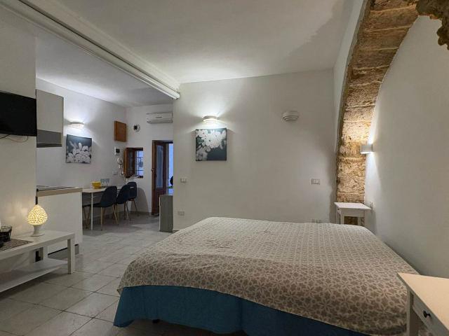 Affitto Appartamento, in zona ORTIGIA, SIRACUSA
