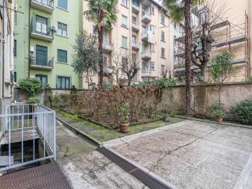 Affitto Appartamento, in zona AMENDOLA, MILANO