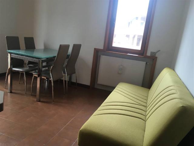 Affitto Appartamento, in zona B.RA GENOVA, PIACENZA