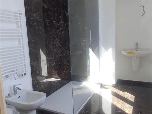Affitto Appartamento, in zona CADORE, MILANO