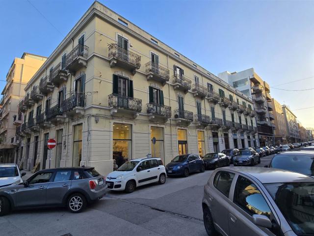 Affitto Appartamento, in zona CAIROLI / SAN MARTINO / TRIBUNALE, MESSINA