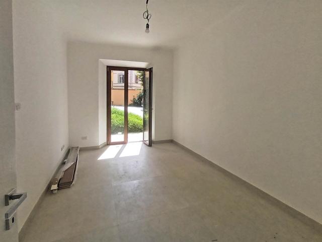 Affitto Appartamento, in zona CAMPO DI MARTE, FIRENZE