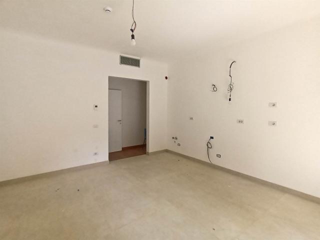 Affitto Appartamento, in zona CAMPO DI MARTE, FIRENZE