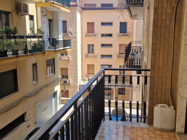 Affitto Appartamento, in zona CARMINE, SALERNO