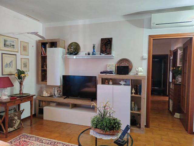 Affitto Appartamento, in zona CENTRALE, PISTOIA