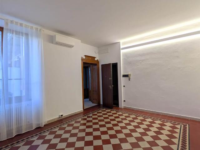 Affitto Appartamento, in zona CENTRI: DESENZANO DEL GARDA, DESENZANO DEL GARDA