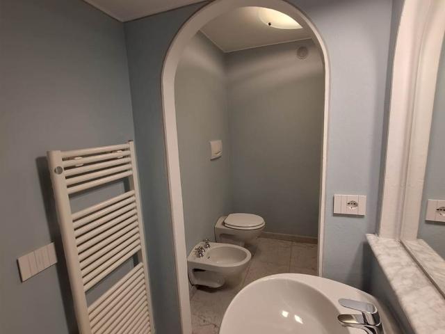 Affitto Appartamento, in zona CENTRI: DESENZANO DEL GARDA, DESENZANO DEL GARDA