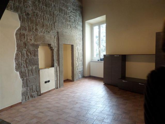 Affitto Appartamento, in zona CENTRO, VITERBO