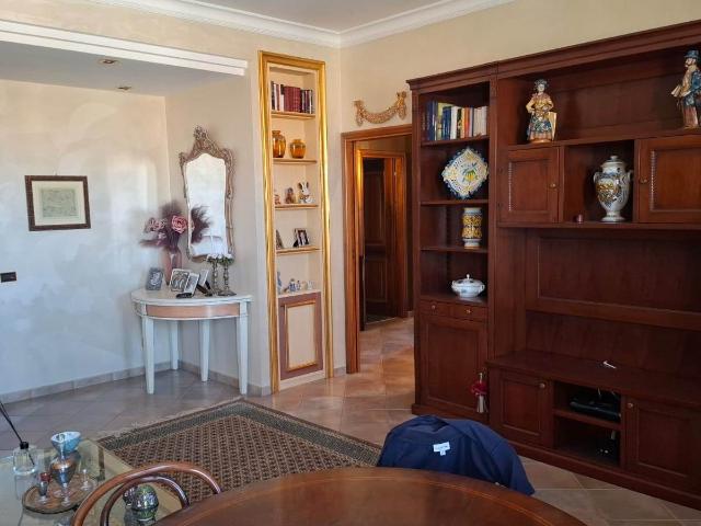 Affitto Appartamento, in zona CENTRO CITTÀ, AGRIGENTO