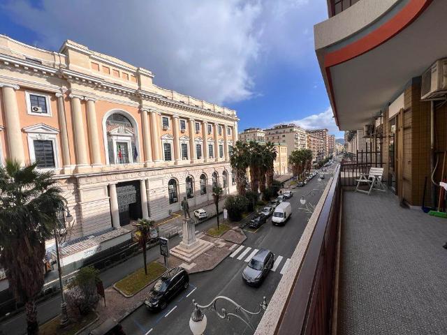 Affitto Appartamento, in zona CENTRO, SALERNO