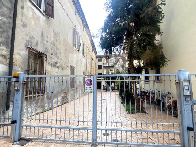 Affitto Appartamento, in zona CENTRO STORICO, MANTOVA