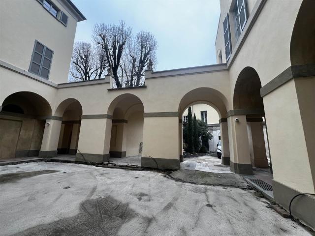 Affitto Appartamento, in zona CENTRO STORICO, PIACENZA