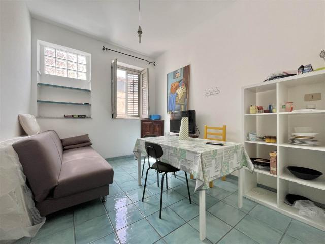 Affitto Appartamento, in zona CORSO TUKORY, PALERMO