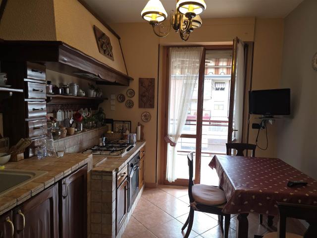 Affitto Appartamento, in zona CROCETTA, TORINO