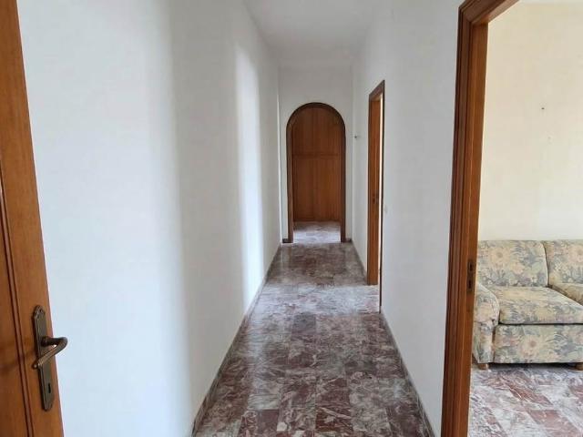 Affitto Appartamento, in zona FUORIGROTTA, NAPOLI