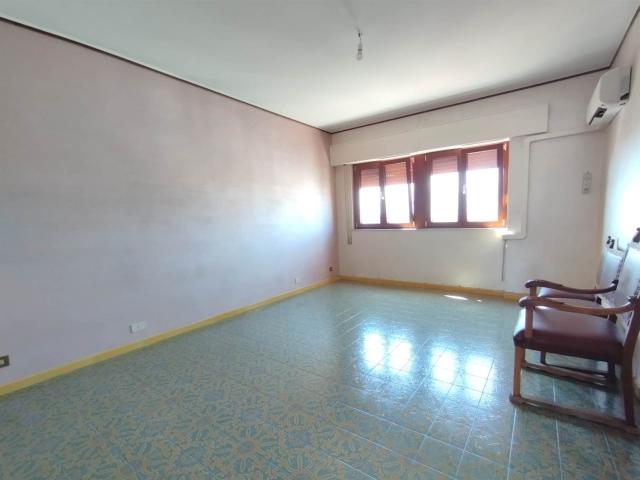 Affitto Appartamento, in zona GALILEI, PALERMO