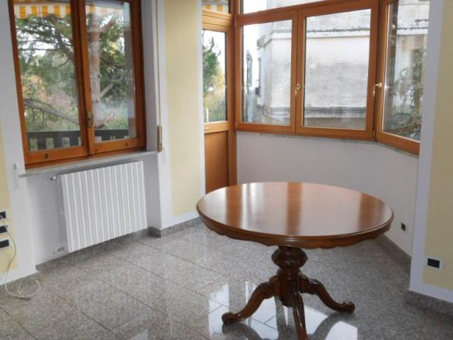 Affitto Appartamento, in zona GINESTRE / SALA ABBAGNANO / PANORAMICA / CASA MANZO, SALERNO