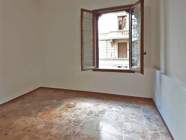 Affitto Appartamento, in zona LIBERTÀ, FIRENZE