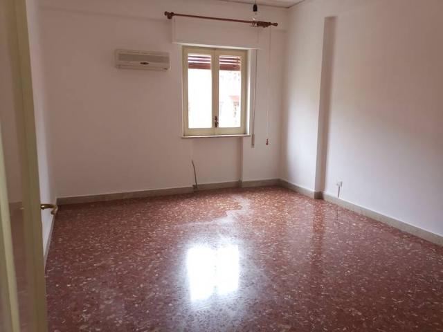 Affitto Appartamento, in zona LIBERTÀ, PALERMO