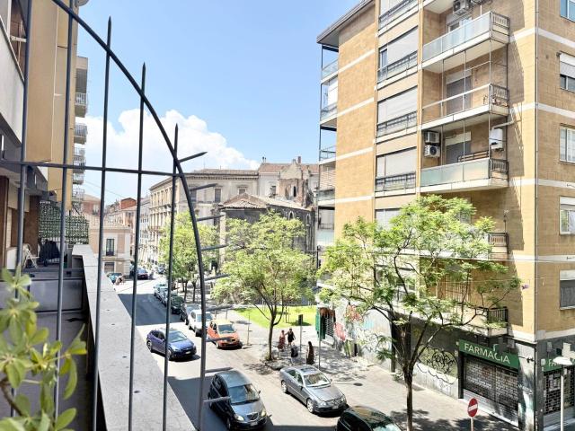 Affitto Appartamento, in zona PIAZZA STESICORO / CORSO SICILIA, CATANIA