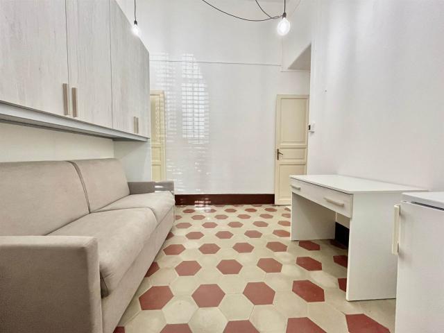 Affitto Appartamento, in zona POLICLINICO, PALERMO