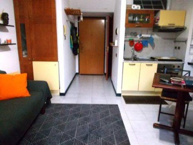 Affitto Appartamento, in zona Pra, GENOVA