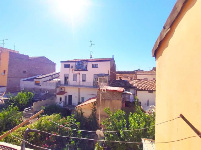 Affitto Appartamento, in zona RAPISARDI / MENZA, CATANIA