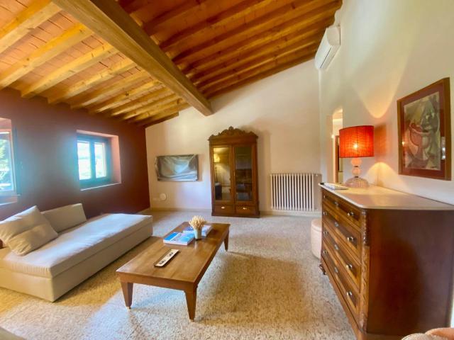 Affitto Appartamento, in zona ROVETA, SCANDICCI