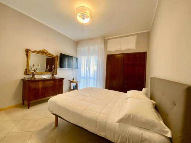Affitto Appartamento, in zona STATUTO, FIRENZE