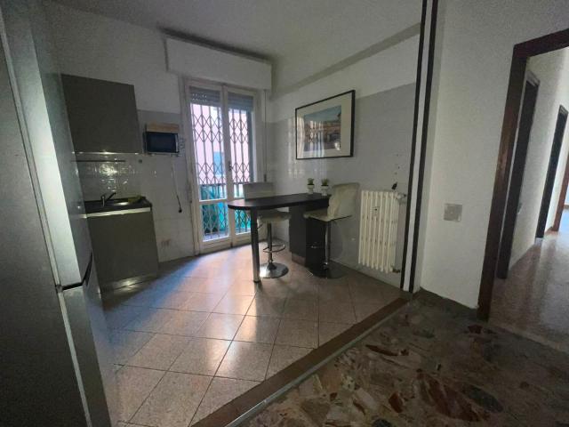 Affitto Appartamento, in zona SACCA, MODENA