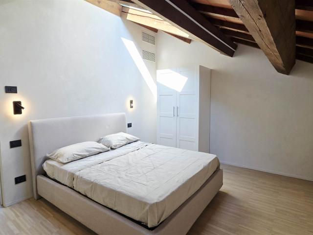 Affitto Appartamento, in zona SAN IACOPINO, FIRENZE