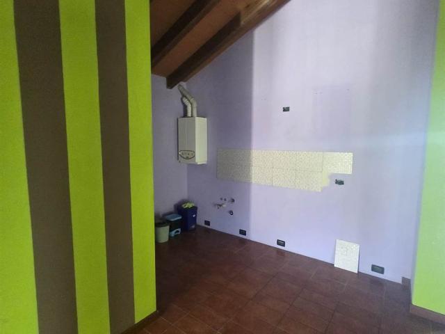 Affitto Appartamento, in zona SAN PEDRETTO, CASTELVETRO PIACENTINO