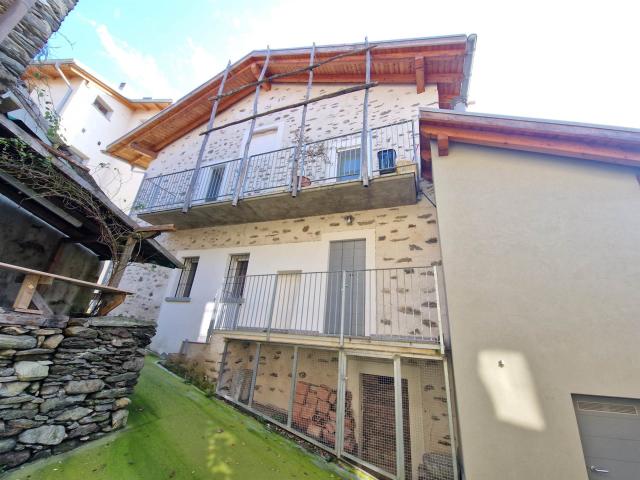 Affitto Appartamento, in zona SAN ROCCO, COLICO