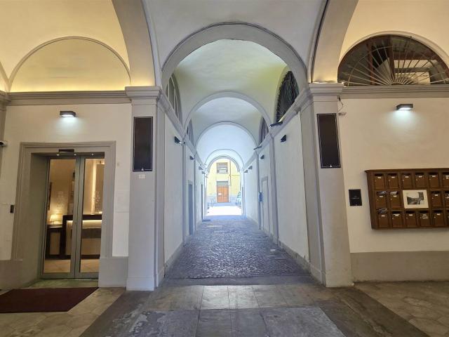 Affitto Appartamento, in zona SANTA MARIA NOVELLA, FIRENZE