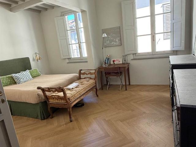 Affitto Appartamento, in zona SANTA CROCE, FIRENZE
