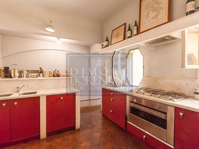 Affitto Appartamento, in zona SANTO SPIRITO, FIRENZE