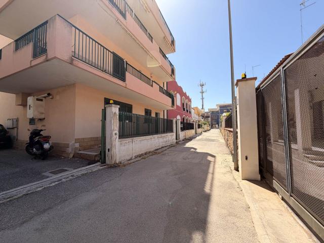 Affitto Appartamento, in zona SCALA GRECA, SIRACUSA
