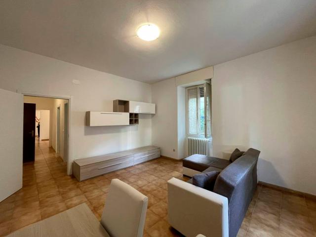 Affitto Appartamento, in zona SEMIC. ZONA VIALE MILANO, SONDRIO