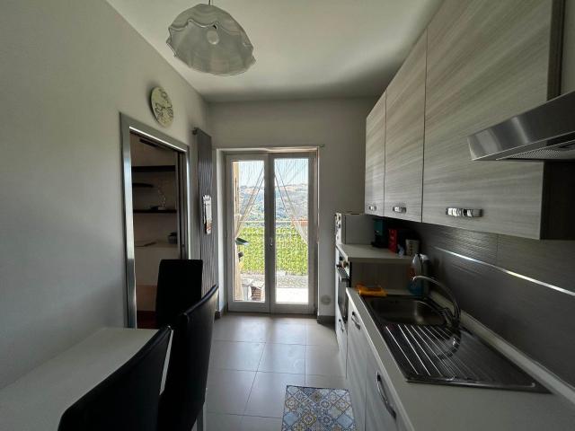 Affitto Appartamento, in zona SEMICENTRO, POTENZA