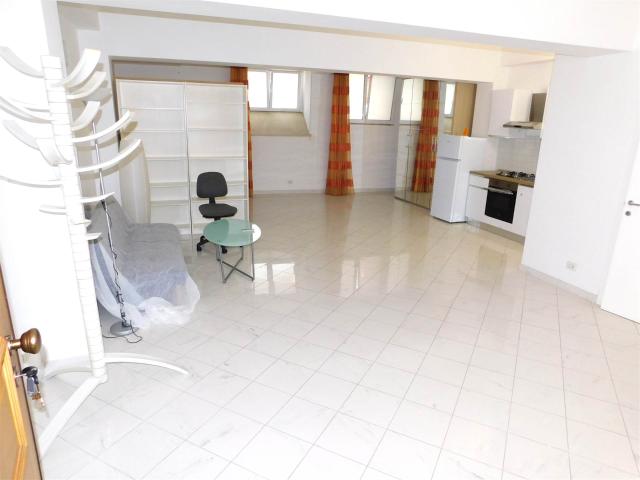 Affitto Appartamento, in zona VIA CARDUCCI, RAGUSA