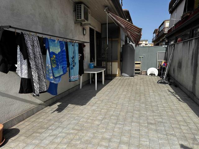 Affitto Appartamento, in zona VIA GALERMO, CATANIA