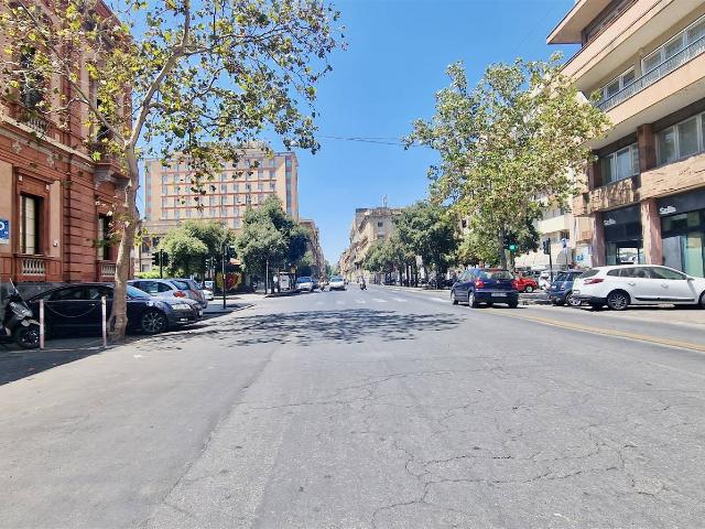Affitto Appartamento, in zona VIALE XX SETTEMBRE / P.ZZA TRENTO, CATANIA