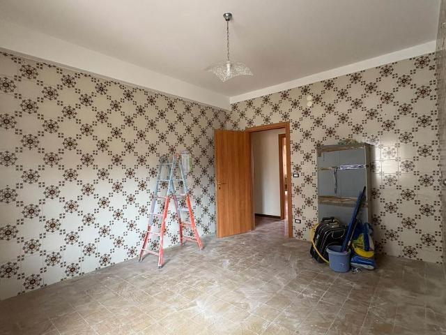 Affitto Appartamento, in zona ZECCHINO, SIRACUSA