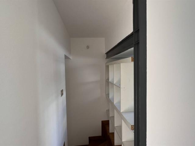 Affitto Appartamento indipendente, in zona PAGANO, MILANO