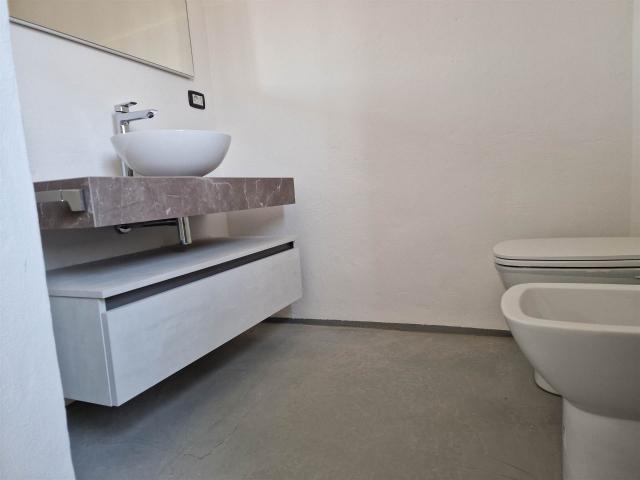 Affitto Appartamento indipendente, in zona RIVOLTELLA DEL GARDA, DESENZANO DEL GARDA