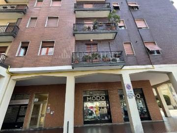 affitto Casa a Corsico in Via Vincenzo Monti, Corsico 38/2025 | Toscano