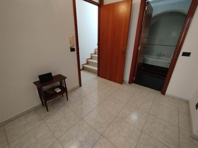 Affitto Casa semi indipendente, in zona QUARTIERE CARMINE, RAGUSA