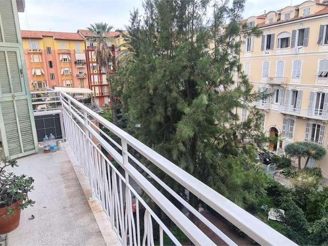 affitto CORSO GARIBALDI bilocale 50mq
