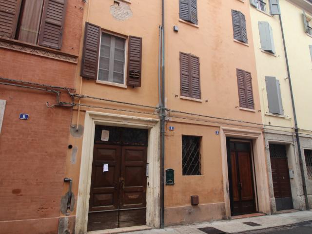 AFFITTO Trilocale in piazza Garibaldi